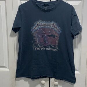 Cotton on Metallica Ride The lightning graphic tee